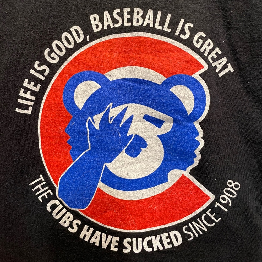 HANES - dark T-shirt with Chicago Cubs funny branding